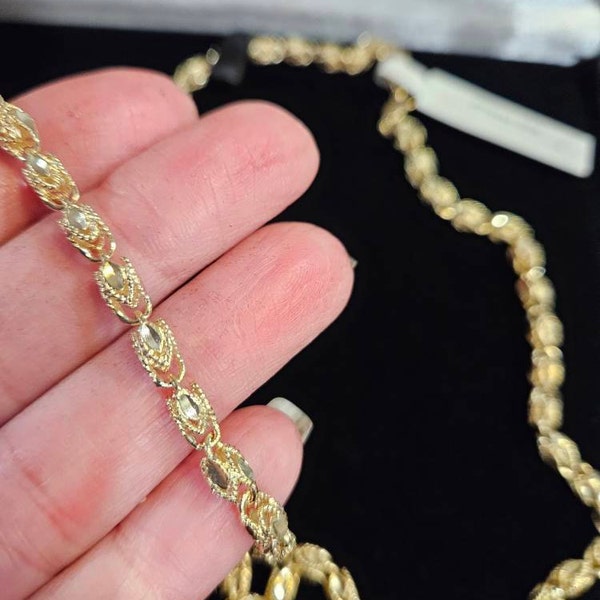 14k White Gold Classic Box Chain 0.6mm main image 1