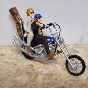 Miniature Figure Easy Rider, motorcycle Scale 1/64 or 1/87 for