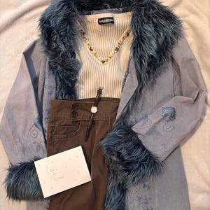 Lunna added a photo of their purchase