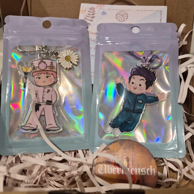 G-dragon Power Acrylic Keychain, G Dragon Chibi Illustration, G