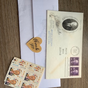 Yanely added a photo of their purchase