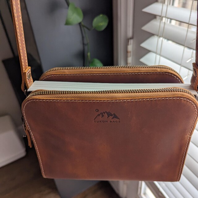 【mnem】Tri Two-Way Mini Bag 80222460875 Mini Accessory Two-tone Traveller Bag - MINI