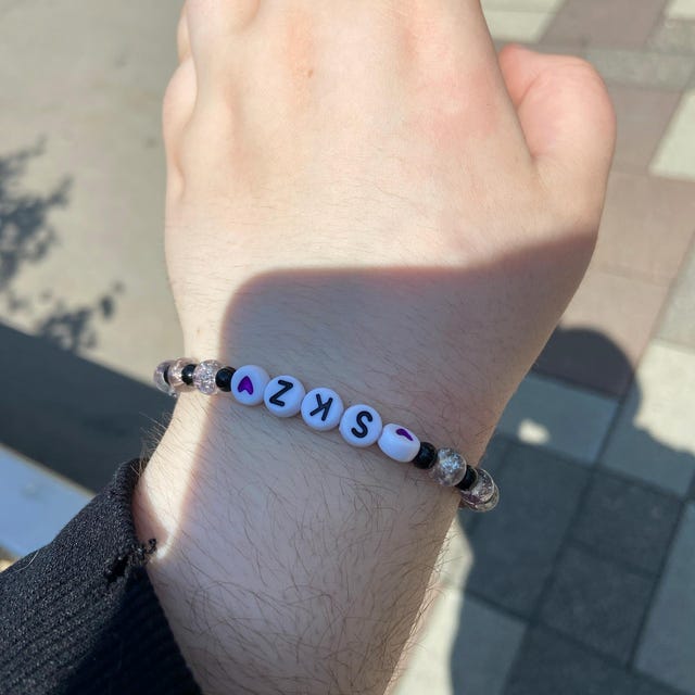 K-pop SKZ Bias Beaded Bracelet Glass Beads Colours Love Hearts