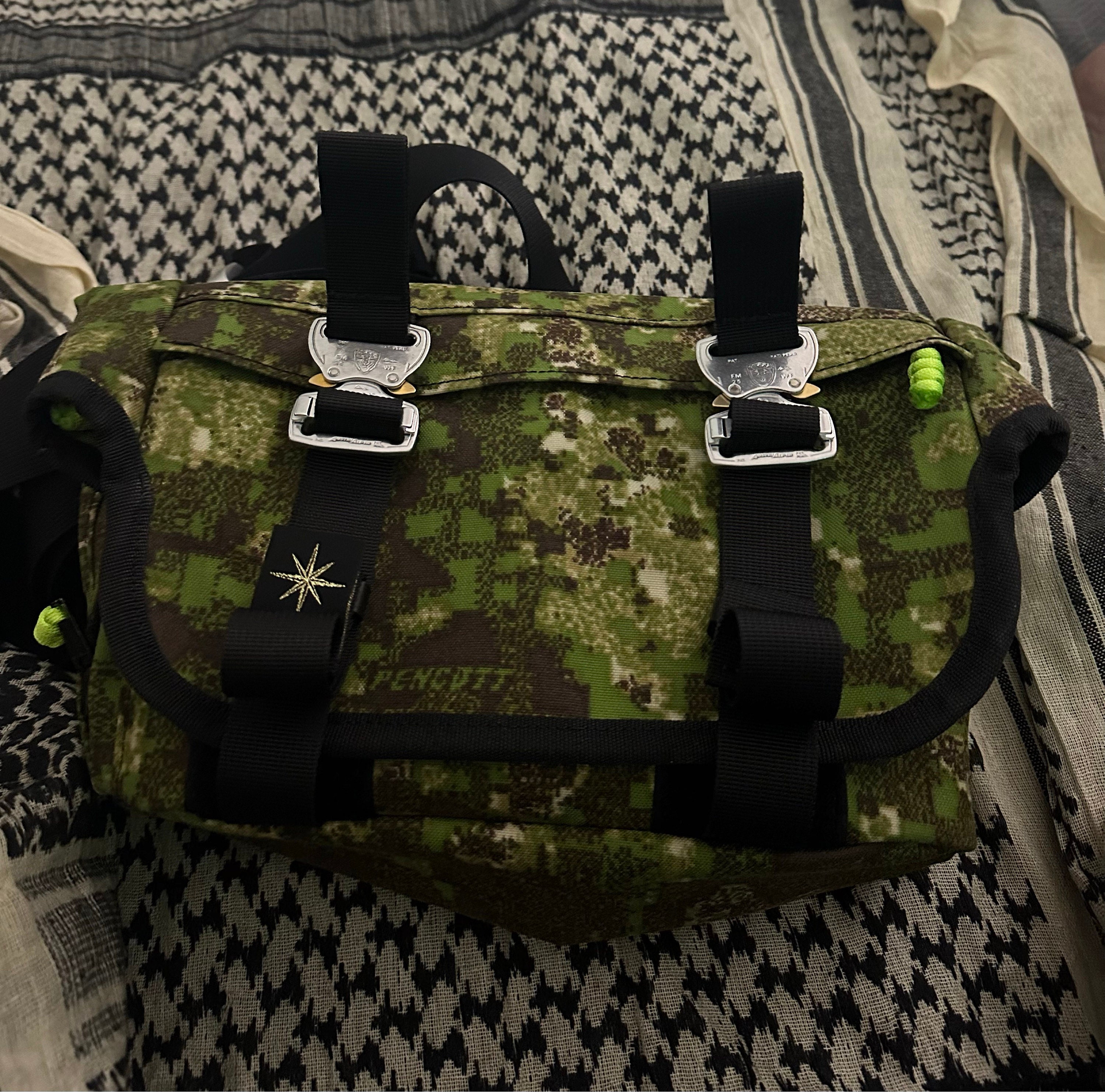 ◆Aelfric Eden◆メッセンジャー バッグ 送料込 F/CE. ECOPAK MESSENGER / エフシーイー エコパック