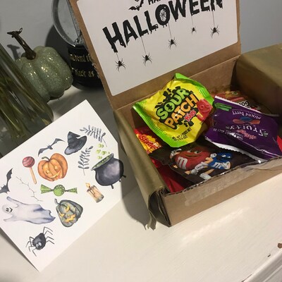 Treat Boxes Happy Halloween Candy With a Greeting Card Trick - Etsy