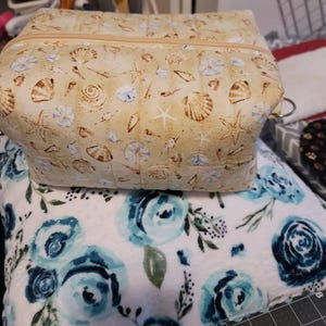 Makeup Bag PDF Sewing Pattern + Video Tutorial | 3 Size | Toiletry Bag PDF Patterns & Sewing Instructions