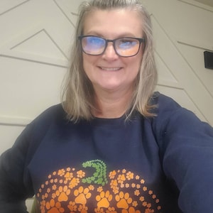 Robynne added a photo of their purchase