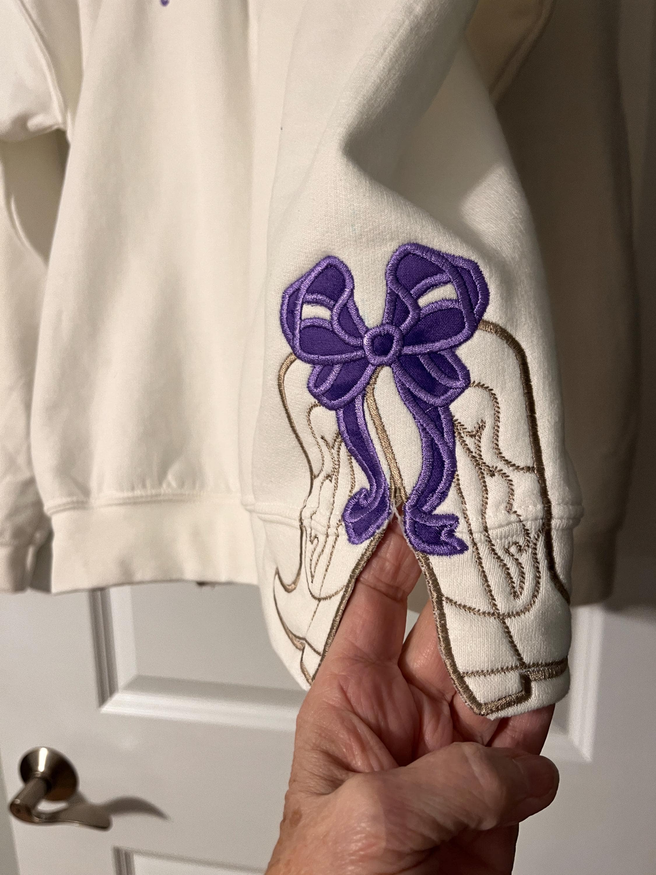 Customer project using Cowboy Cowgirl Boots and Bow Applique embroidery design