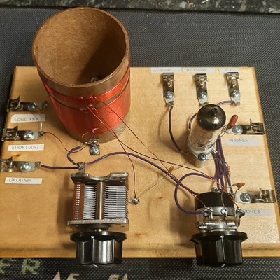Cornell WW-II Foxhole Razor Blade Crystal Radio Kit With Earphone - Etsy