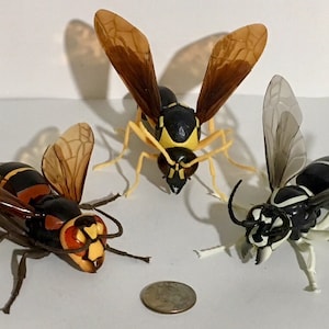 Plastic Pill Bug Roly Poly Insect Potato Bug Isopod Figure W/moving ...