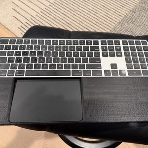 2021/2024年モデルのApple Magic Keyboardとトラックパッド用Magic