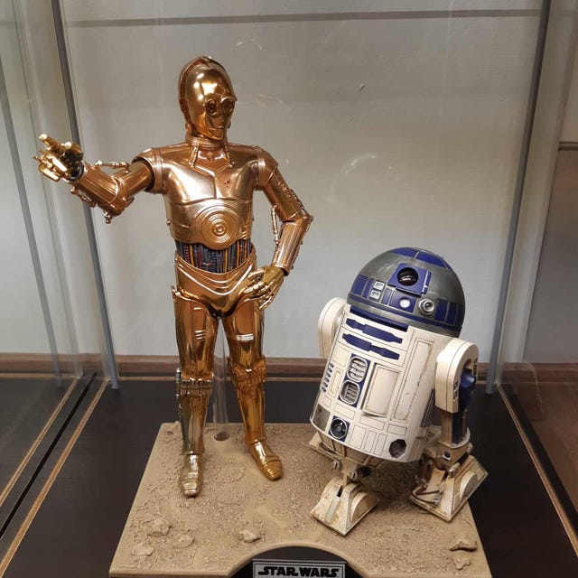 スターウォーズ 1/6スケール C-3PO と R2-D2 用ディスプレイスタンド