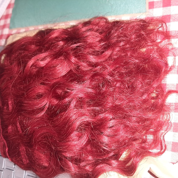 Perruque de poupée BJD : mohair, cheveux courts et bouclés