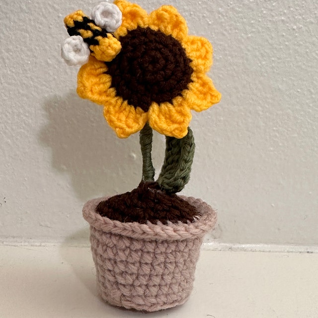 Fleur Tournesol En Crochet – Petit Pot Porte-bonheur Déco 6x13cm, Cadeau Positif Et Joyeux