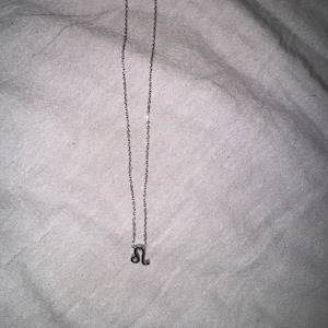 Tiffany added a photo of their purchase