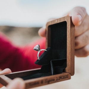 thin rotating engagement ring box