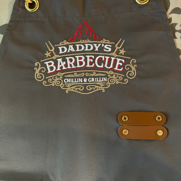 Grembiule Da Barbecue 'Grillin' And Chillin' – Nero – Misto Cotone – Taglia Unica Regolabile - 3