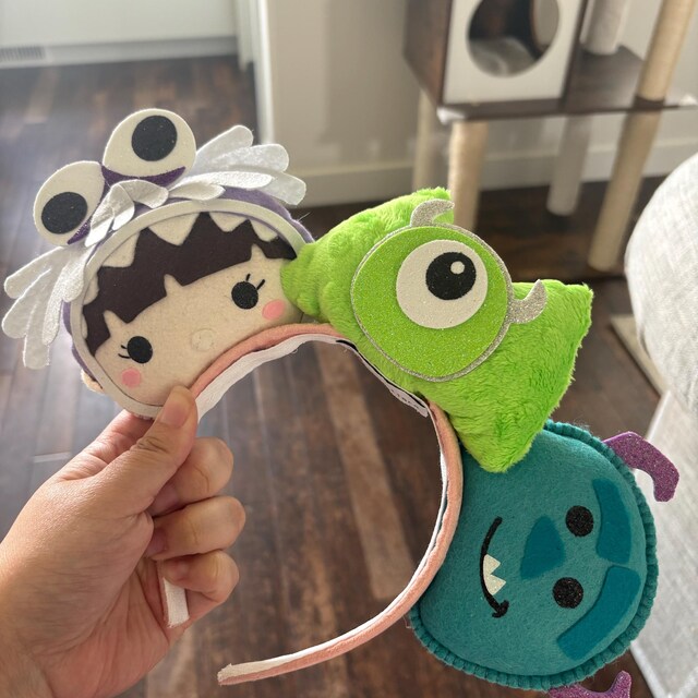 モンスターズインク ミッキー耳カチューシャ ツムツム ウフフィ