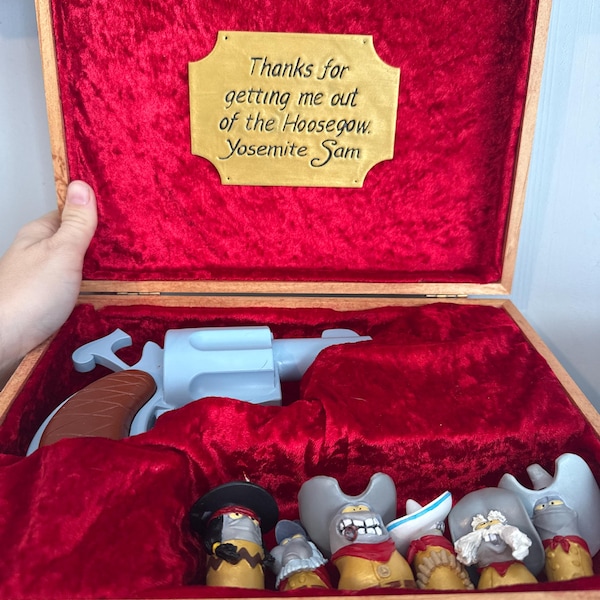Roger Rabbit Cartoon Revolver Prop Set - Etsy