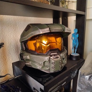 HALO マスターチーフ デラックス ヘルメット 150220-1300x-Helmet1.jpg?w=1280
