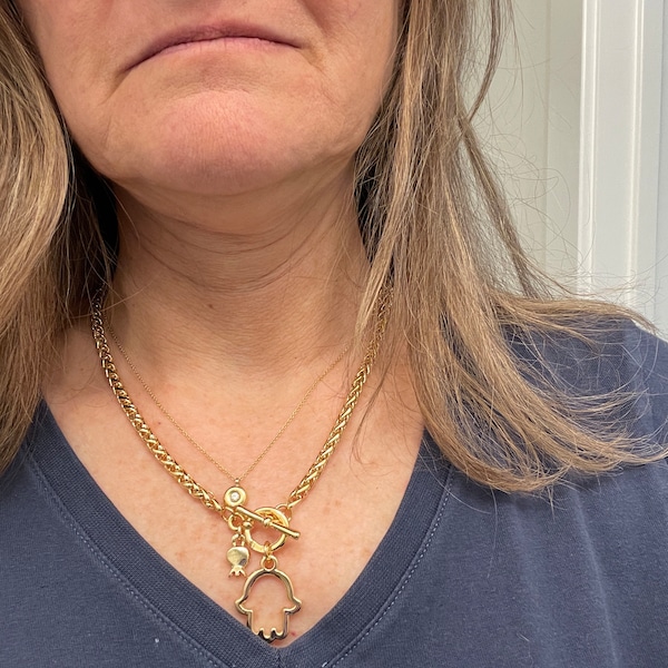 Queen Coin Toggle Necklace main image 0