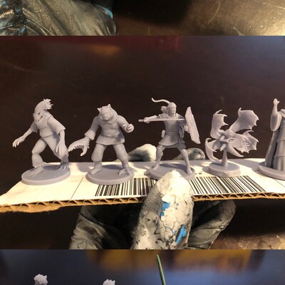 Dragons of the Spire (Display of 36pcs) main image 0