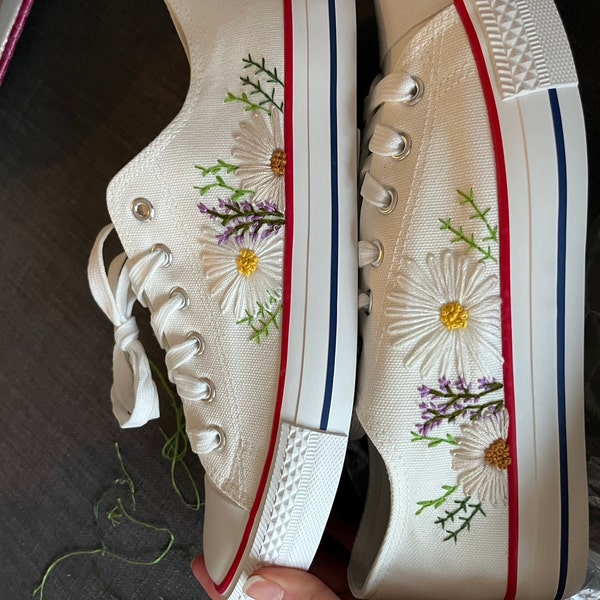 Vintage Women Flats Canvas Embroidery Shoes main image 0