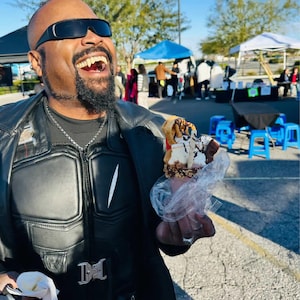 affonso added a photo of their purchase