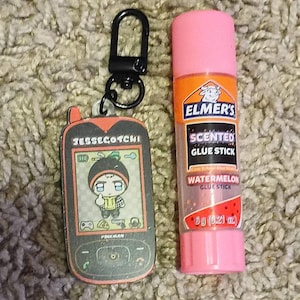 Lee added a photo of their purchase