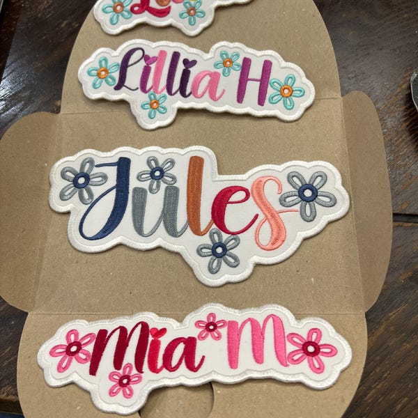 Custom Daisy Embroidered Name Patch: Sew/iron On/hook & Loop - Etsy