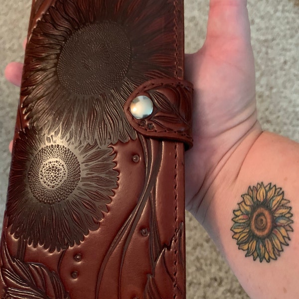 Sunflower Print Women's Wallet - Long PU Leather Clutch With Card Slots & Coin Pocket