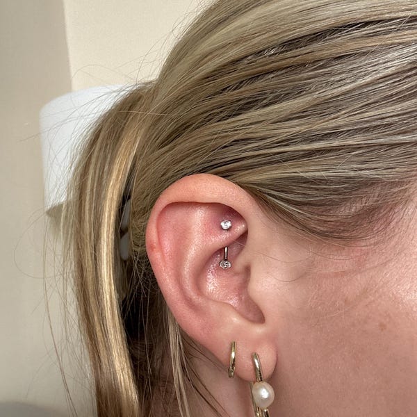 16G Diamond Rook Piercing• Rook Piercing• Diamond Curved Bar• Titanium ...