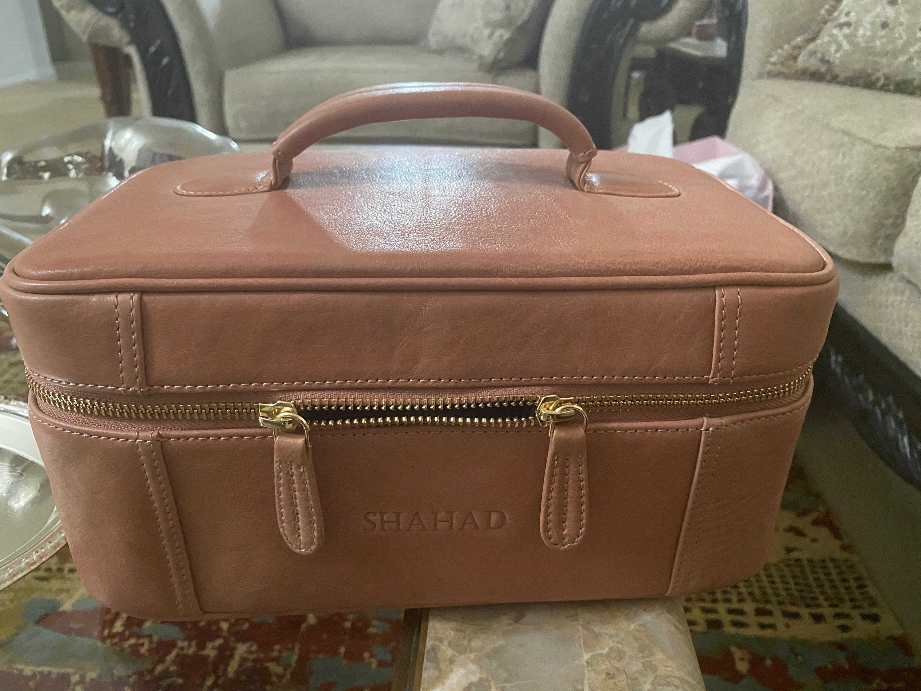 Leather toiletry bag - Personalized gift for wife - Gift for mom - Anniversary gift - Cosmetic bag - Monogrammed makeup case - For daughter