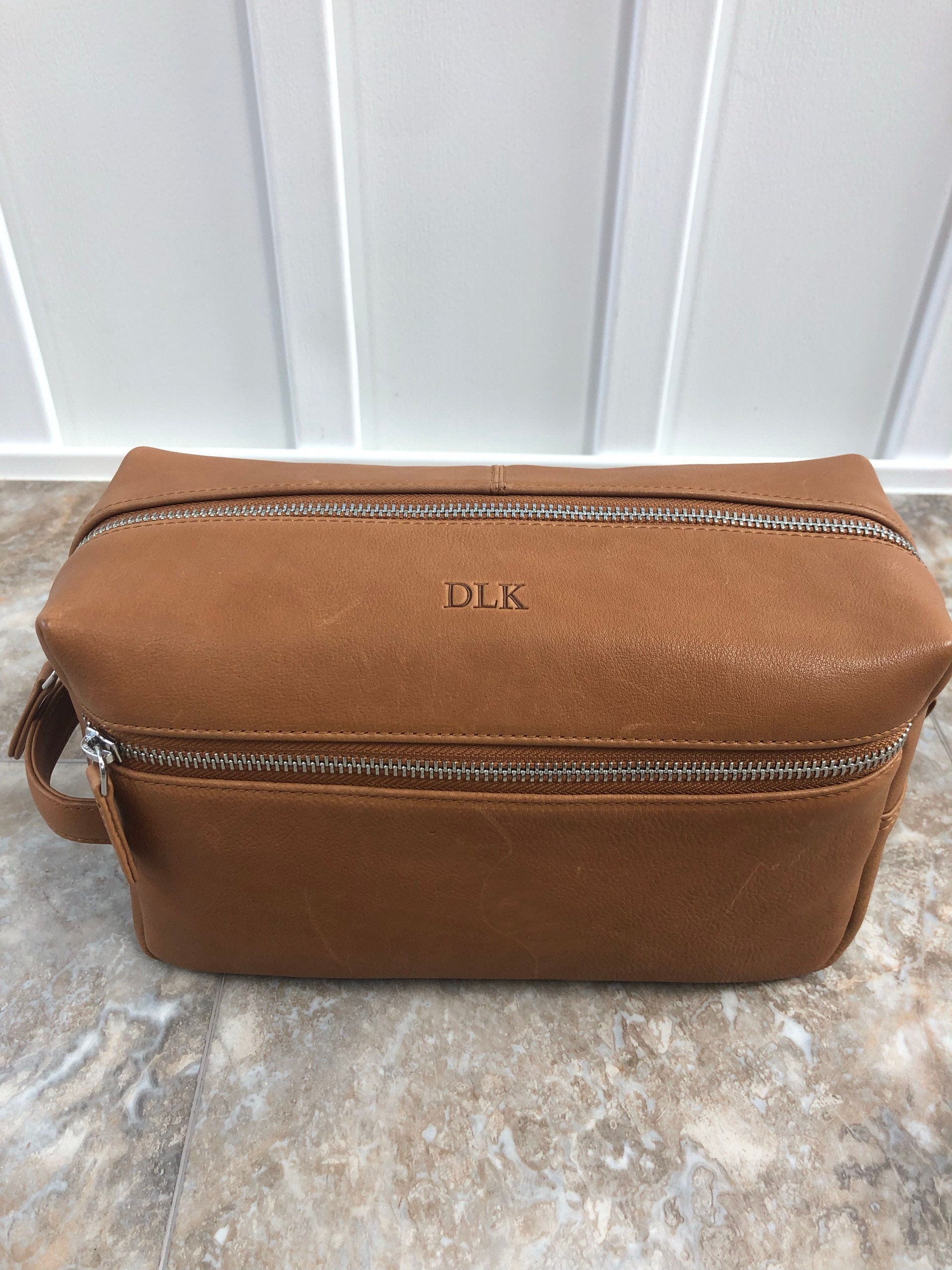 Personalized leather toiletry bag - Dopp kit - Christmas - Anniversary gift for him - For husband - Leather travel bag - For dad - boyfriend