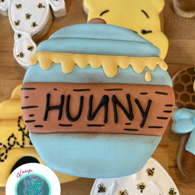 Winnie the Pooh - Hunny Pot 266-H055 Cookie Cutter Set