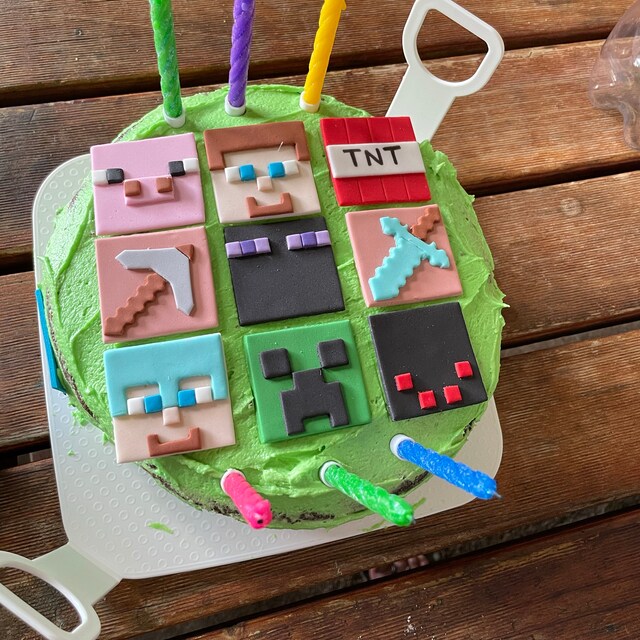 MINECRAFT Enderman - Edible Birthday Cake OR Cupcake Topper – Edible Prints  On Cake (EPoC)