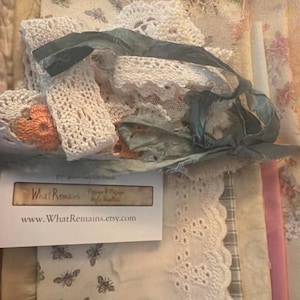 Alisaa added a photo of their purchase