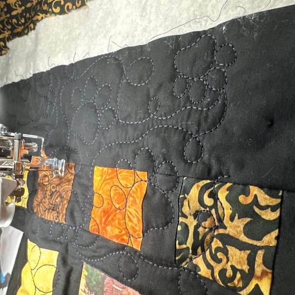 Paw Print Edge to Edge Quilting Design: Continuous Line Dog or Cat Paws ...