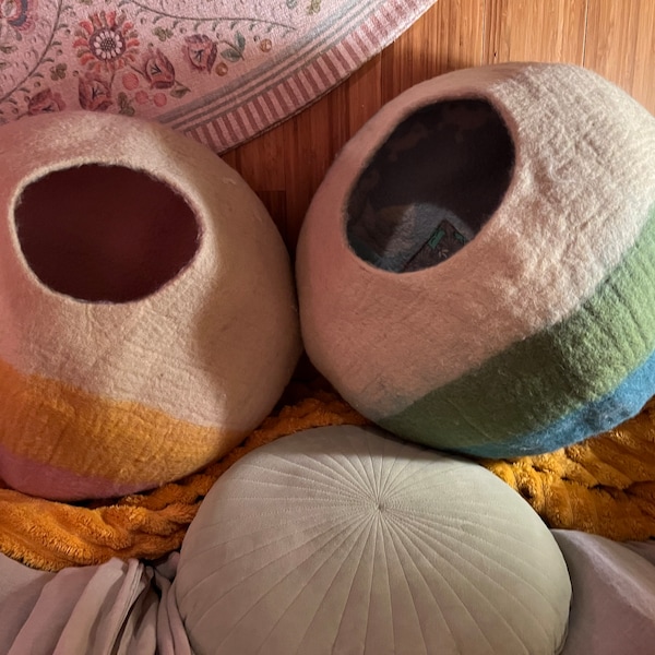 NEPALI WOOL FELT CAT CAVE – TARO BOBO main image 0