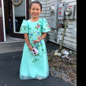 filipiniana girl