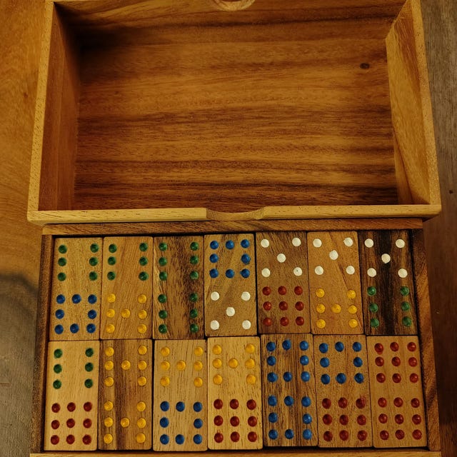 Doppio 9 Domino In Legno Di Acacia - 56 Tessere - Gioco Da Tavolo Per Famiglie 2-6 Giocatori 6+
