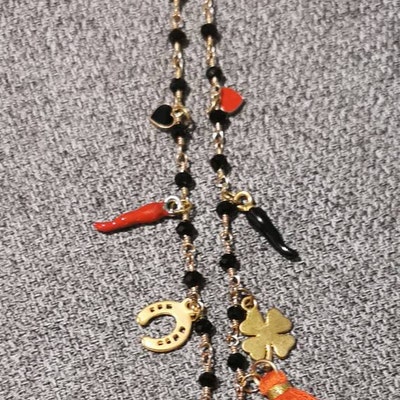 Collana con doppio ciondolo corno portafortuna
