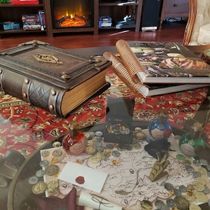 Skyrim レザー ジャーナル - 8 x 10 インチ大 - 600 ページの空白 