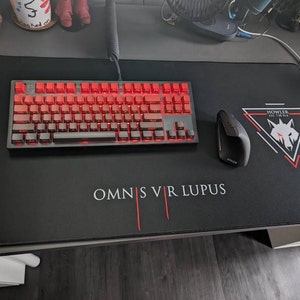 Howler 2, Omnis Vir Lupus, Red Rising, Desk Mouse Pad - Etsy