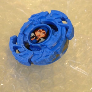 beyblade metal fusion mixed lot 20+ pieces