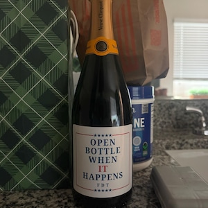 SAMANTHA added a photo of their purchase