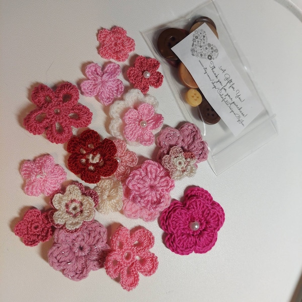 50 Colorful Bold Mini Crochet Flowers, Multi Color Flowers, About 3/4 ...