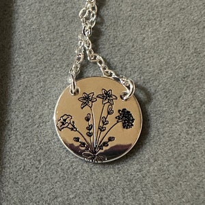 Combined Birth Flower Bouquet Necklacegifts for Womenflower - Etsy