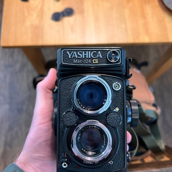 Rediscovering the Minolta HI-MATIC AF2, a 1980s Film Classic – Dutch|Thrift Rediscovering the Minolta HI-MATIC AF2, a 1980s Film Classic – Dutch|Thrift
