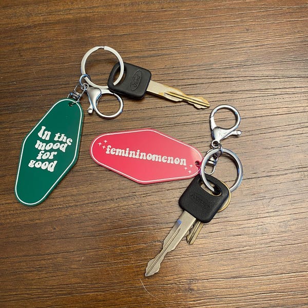 Custom Retro Motel Keychain, Acrylic Retro Key Ring, Friend Gift, Cute ...